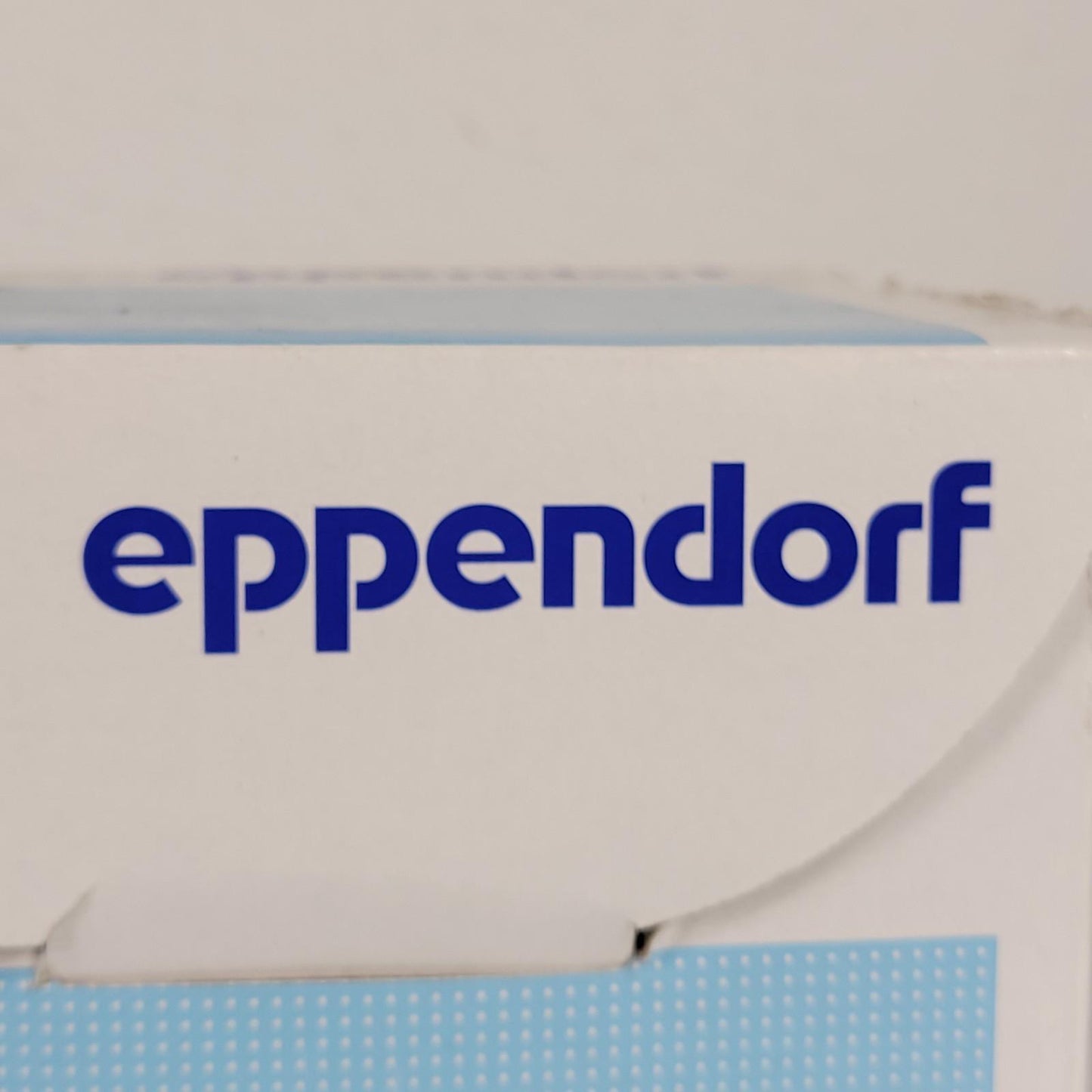 Eppendorf 951032808 Deepwell Plate 96/1000 𝜇L White Border DNA LoBind 8 Plates