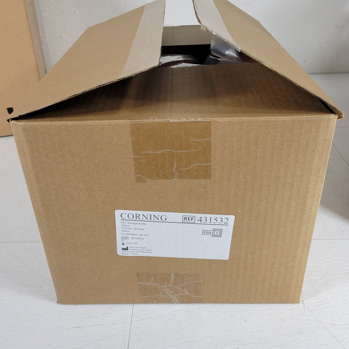 Corning 431532 PET Storage Bottle 500mL 45mm Screw Cap Graduated Sterile 12/Pk