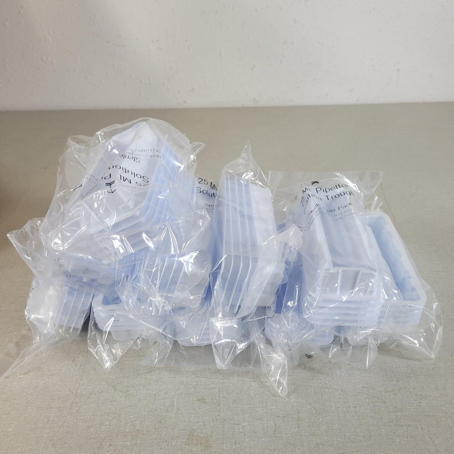 New Box of 250 AquaFill S255200 25ml Clean Reservoirs Pipettor A7C