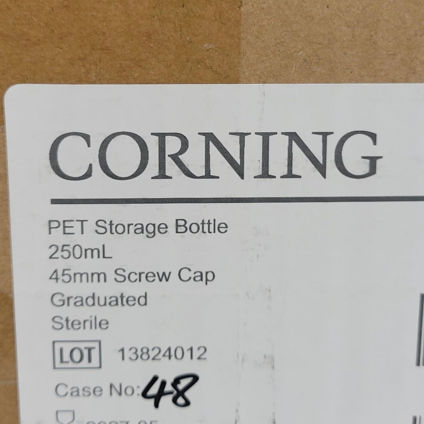 24/Case Corning 431531 PET Storage Bottle 250mL 45mm Screw Cap Graduated