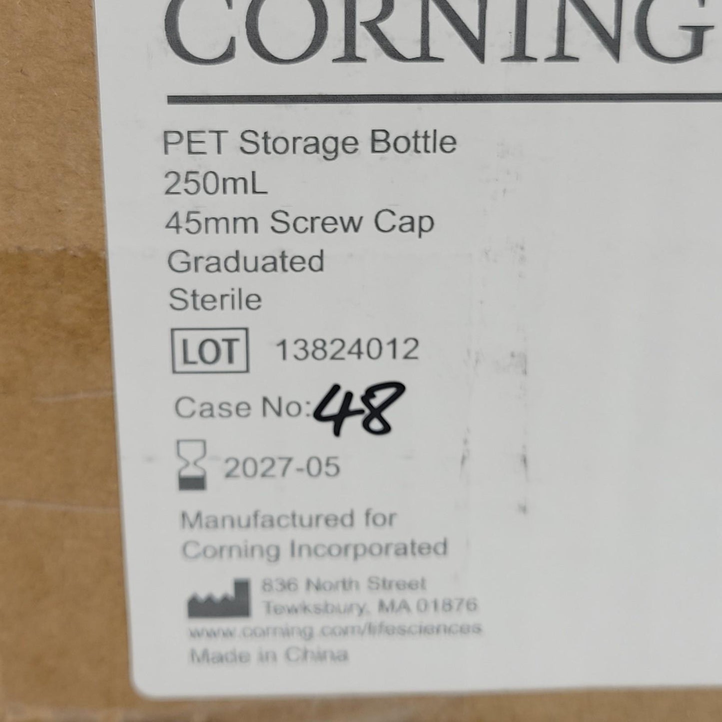 24/Case Corning 431531 PET Storage Bottle 250mL 45mm Screw Cap Graduated