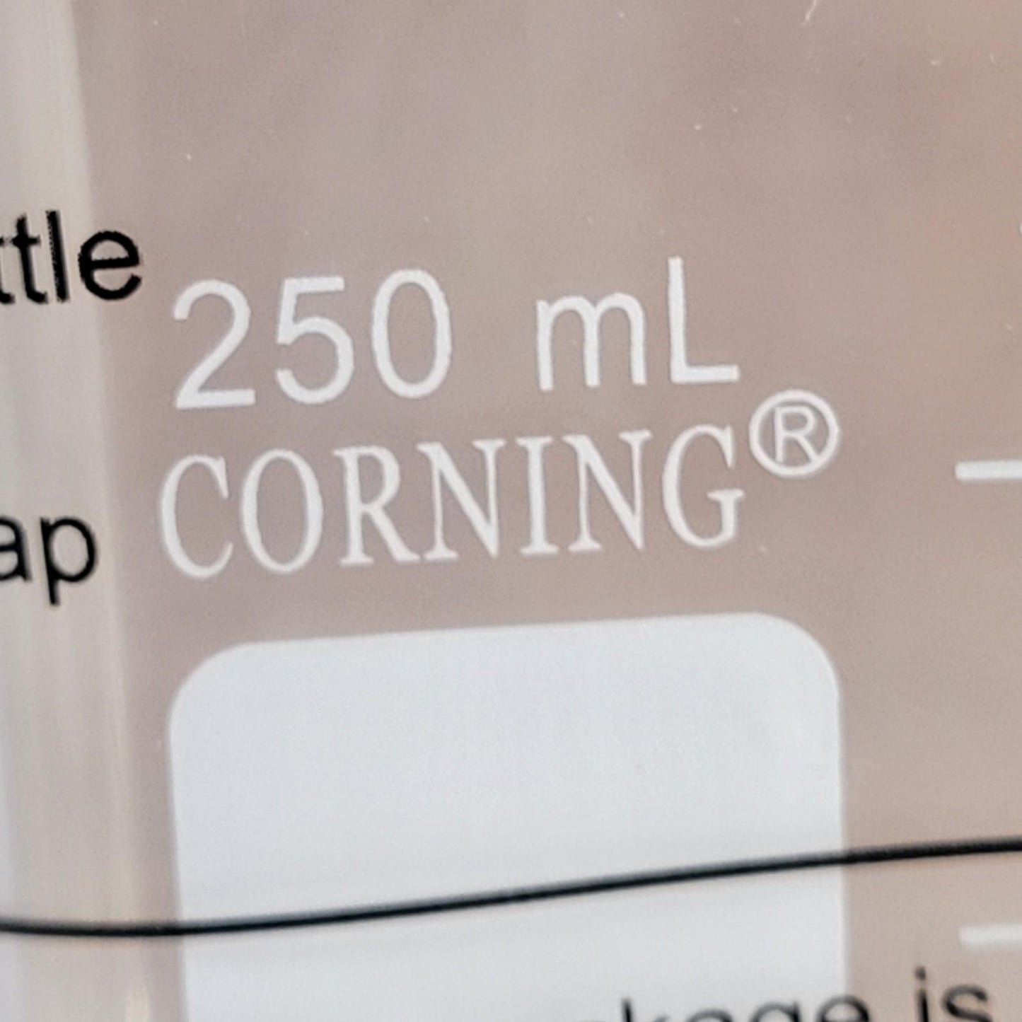 Case of 20 Corning 431531 PET Storage Bottle 250mL 45mm Screw Cap Graduated