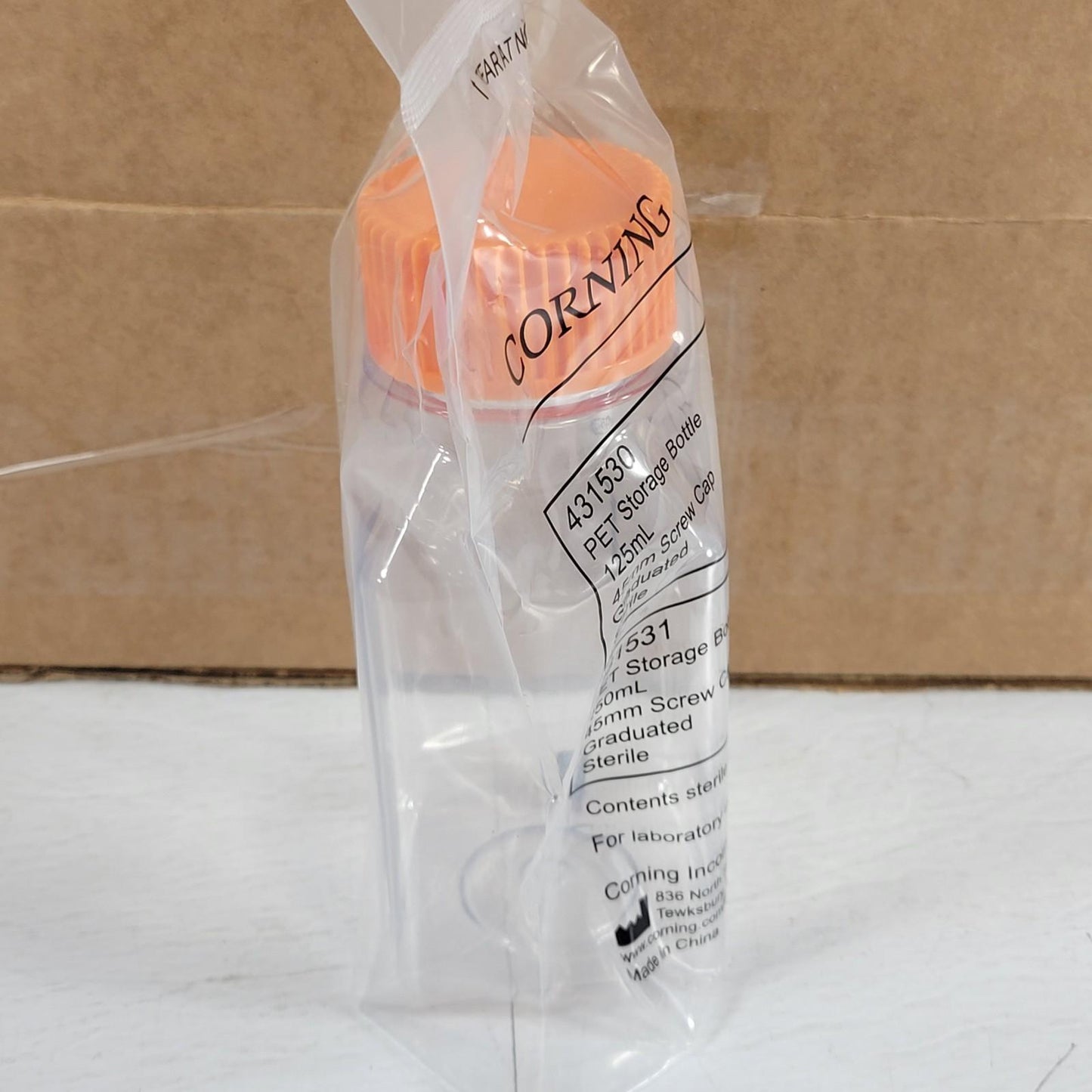 Case of 20 Corning 431531 PET Storage Bottle 250mL 45mm Screw Cap Graduated