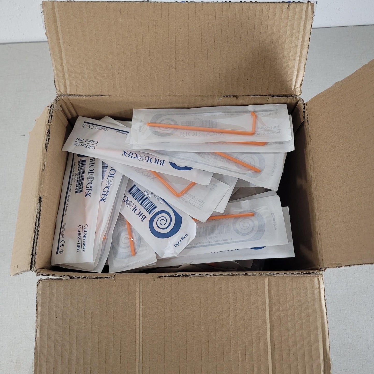 Biologix 65-1001 Cell Spreader Polystyrene Clean Disposable- 270 Box Count