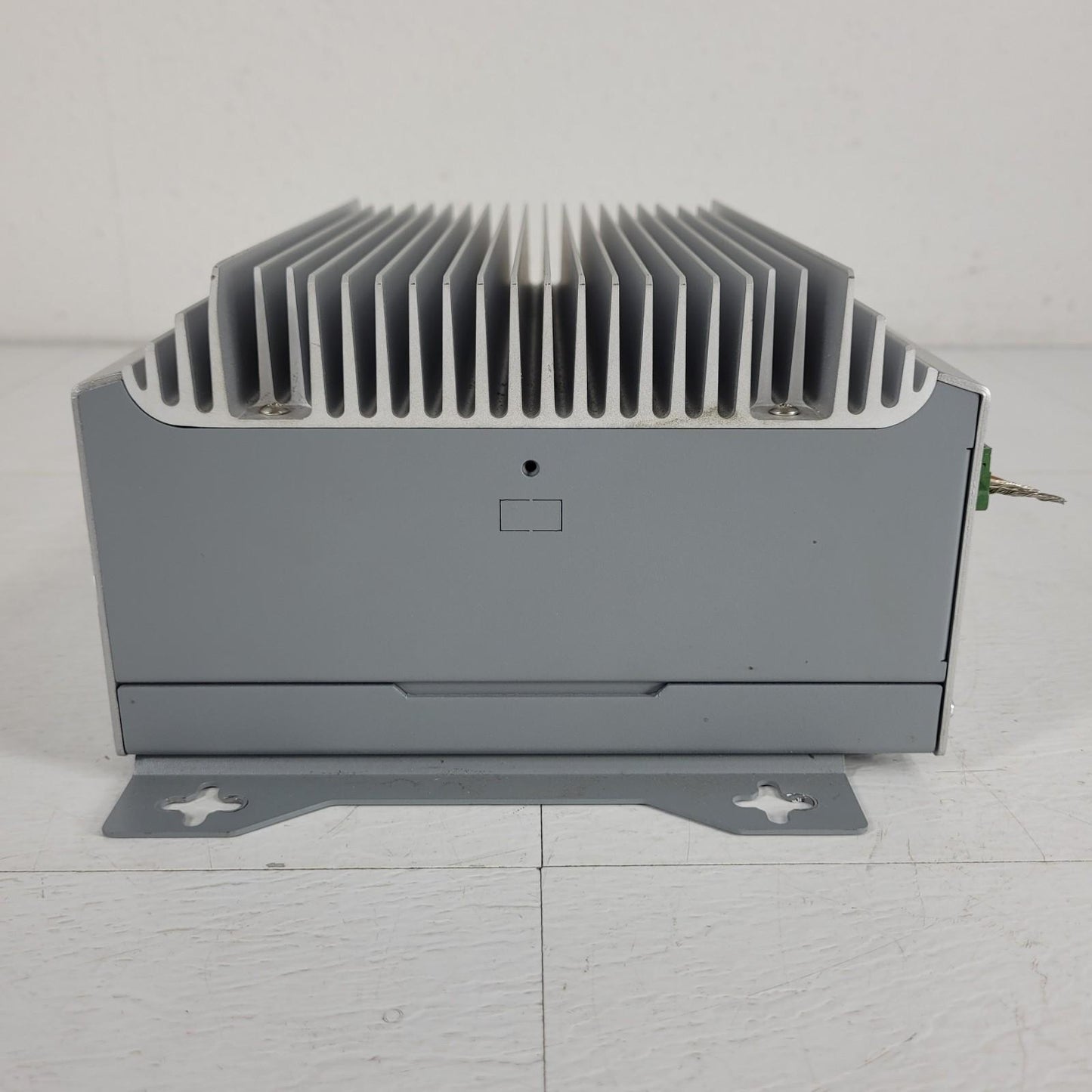 TESTED Advantech ARK-3440 Industrial Embedded Fanless Compact PC w/ Windows XP