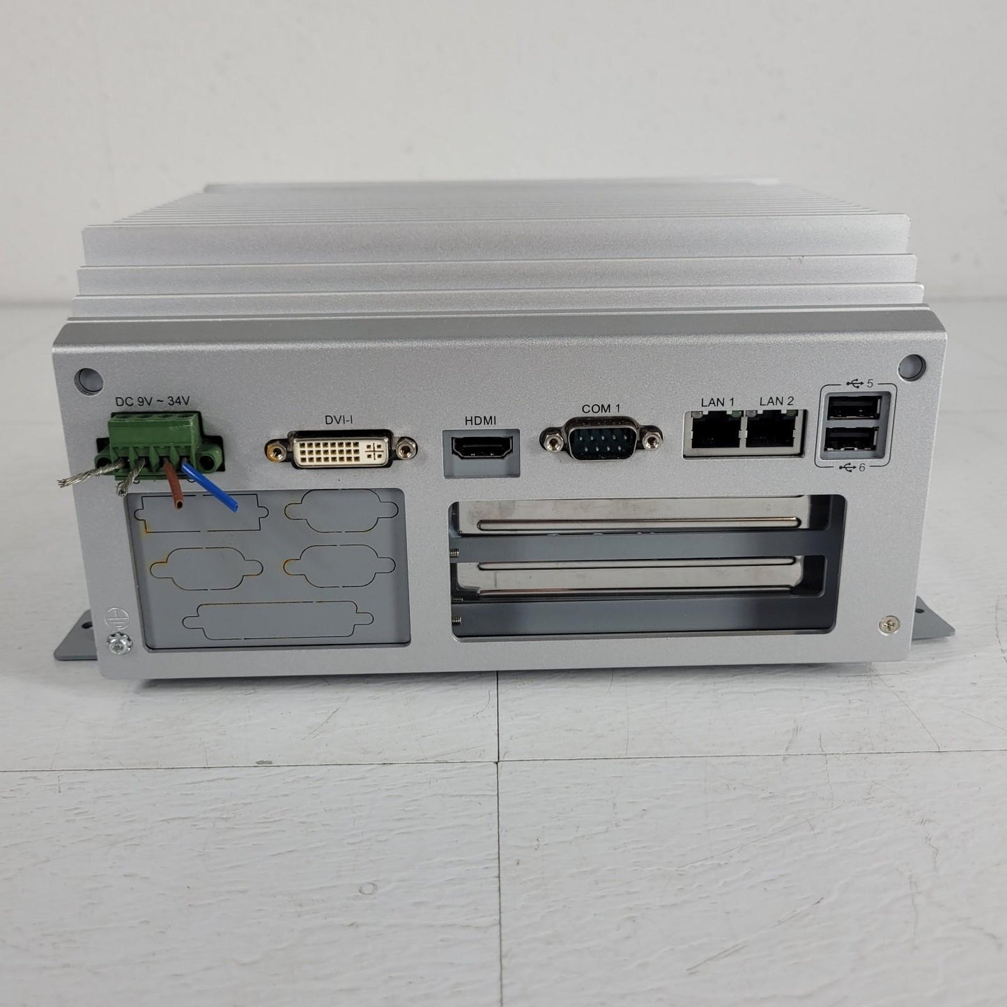 TESTED Advantech ARK-3440 Industrial Embedded Fanless Compact PC w/ Windows XP
