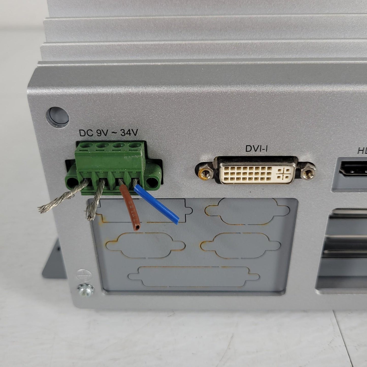 TESTED Advantech ARK-3440 Industrial Embedded Fanless Compact PC w/ Windows XP