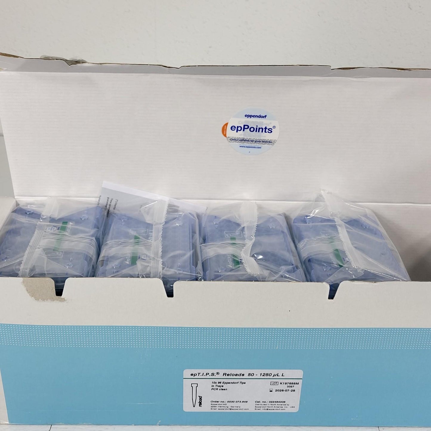 Eppendorf 022494006 epT.I.P.S. Reloads 50-1250µL 8 X 96 Tips PCR Clean