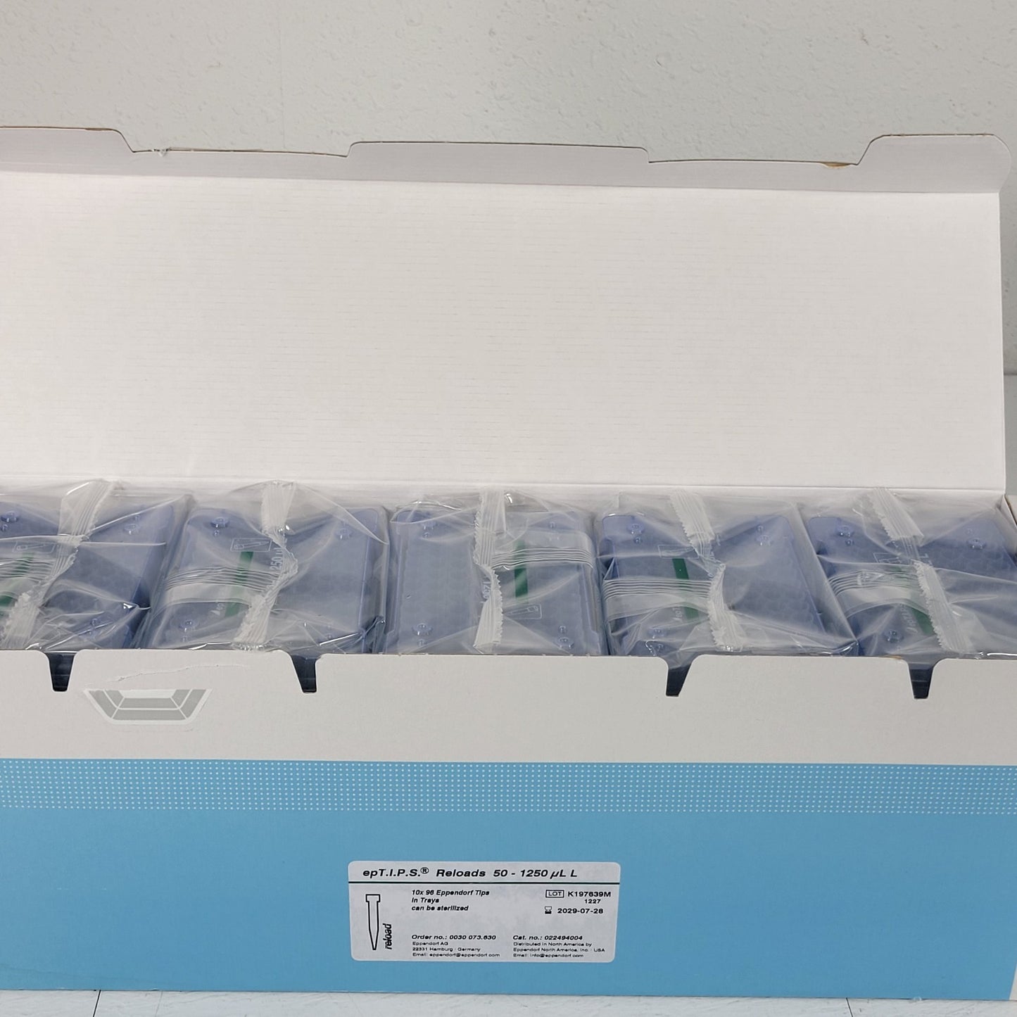 Eppendorf 022494004 epT.I.P.S. Reloads 50 - 1250 μL 10 X 96 Tips In Trays Pipet