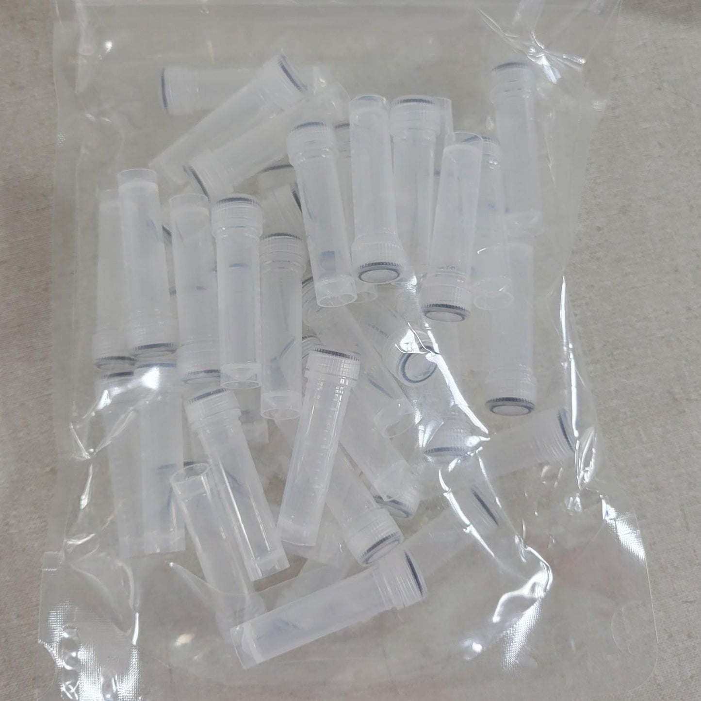 MIDSCI Pr1ma PR-SC2AS1G 2mL Skirted Threaded Tube & Screw Cap Graduated 500/cs