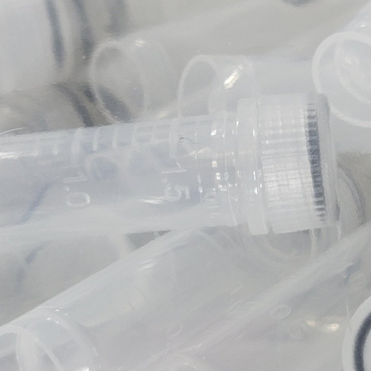 MIDSCI Pr1ma PR-SC2AS1G 2mL Skirted Threaded Tube & Screw Cap Graduated 500/cs