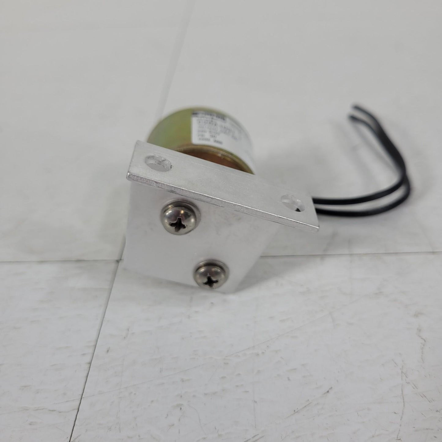 Parker C2DA1031 2-Way Solenoid Fluid Control Valve 30 PSI 24V DC MI8