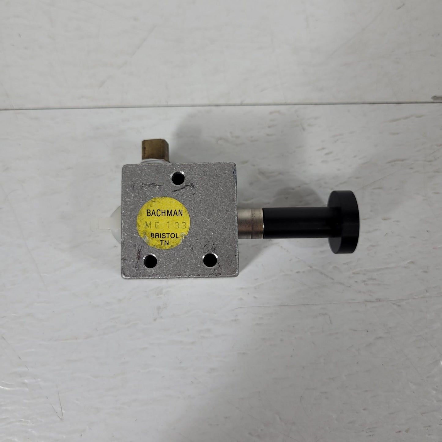 Bachman ME-133 Manual 2-Way Valve Body Aluminum Housing Tapped Sides