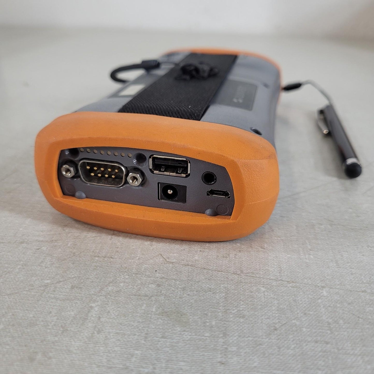 Juniper Archer 2 Standard Handheld Mobile Wifi PC w/ 12V Car Charger and OEM Box