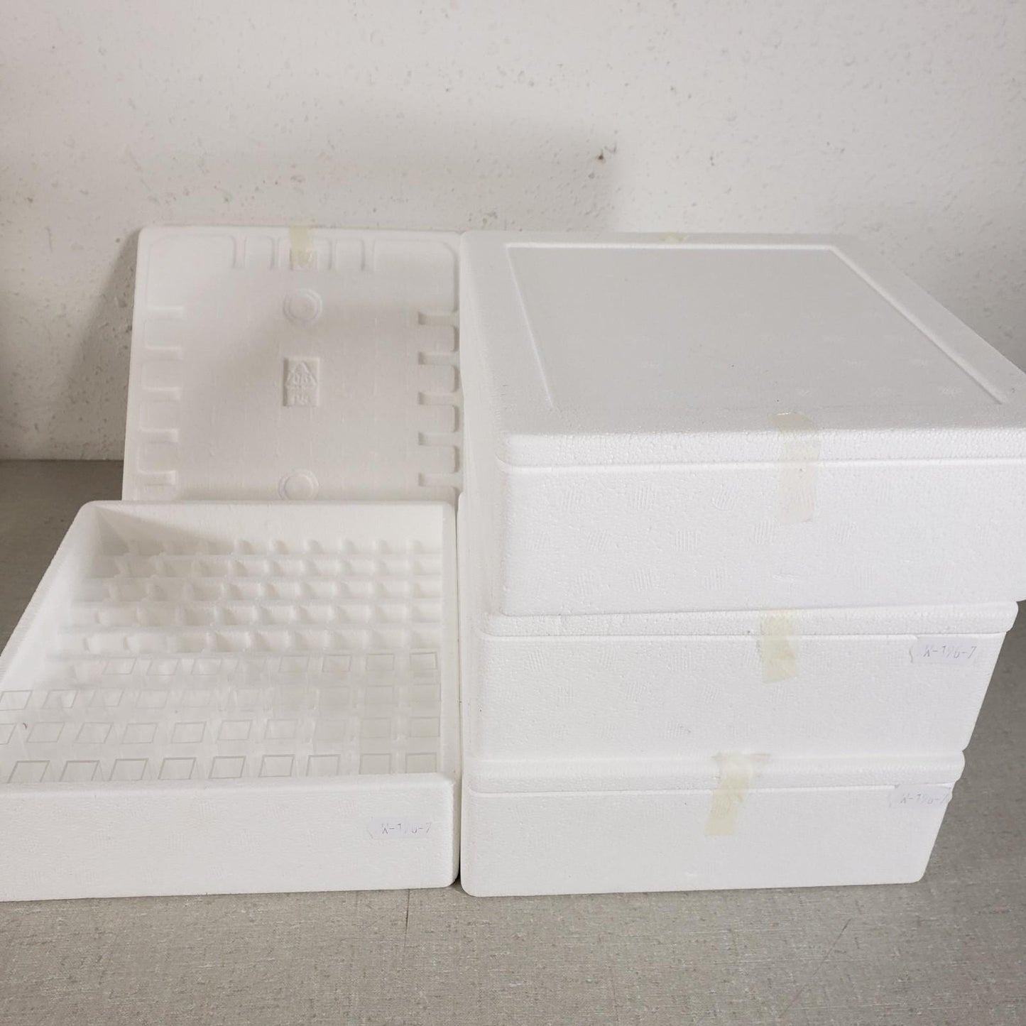 VWR 97000-590 Cuvettes PMMA Semi-Micro 12.5x12.5x45mm Spectrophotometry 330 pcs