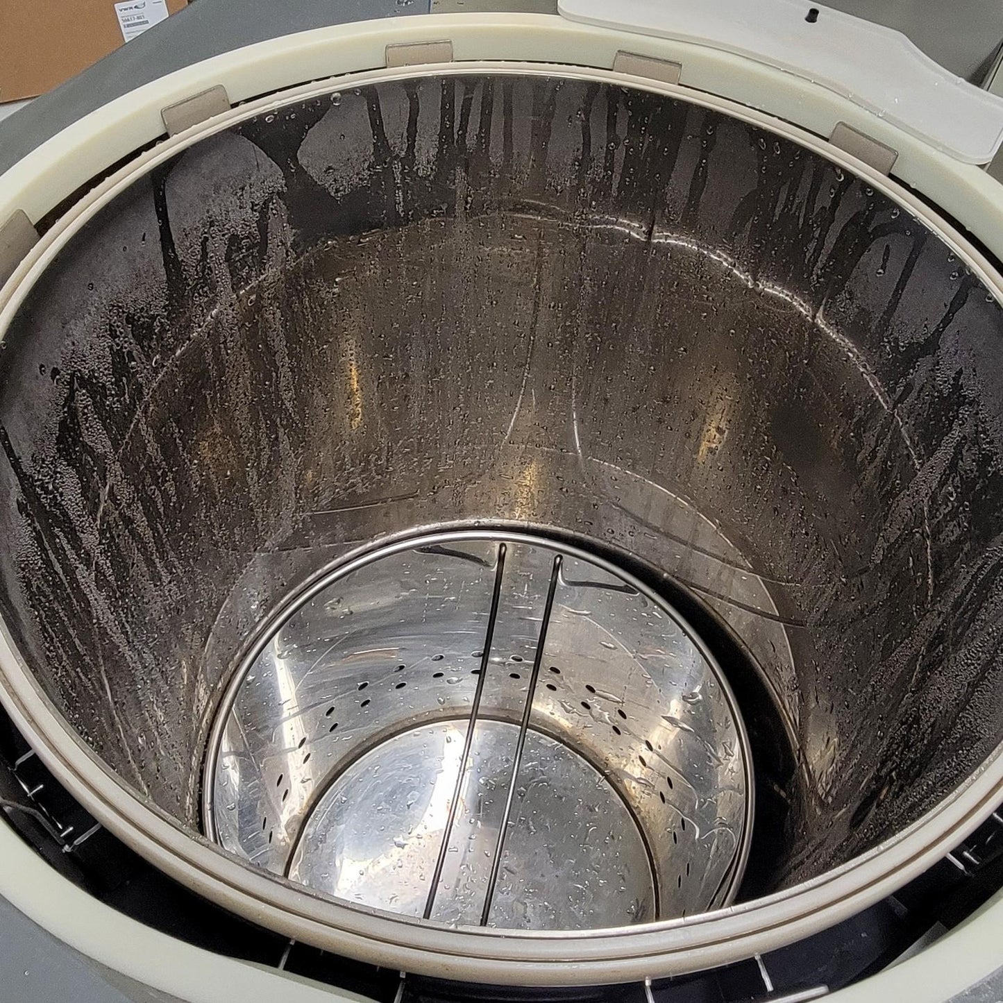 TESTED Hirayama HICLAVE HV-110 Upright Autoclave Sterilization Device w/ Basket