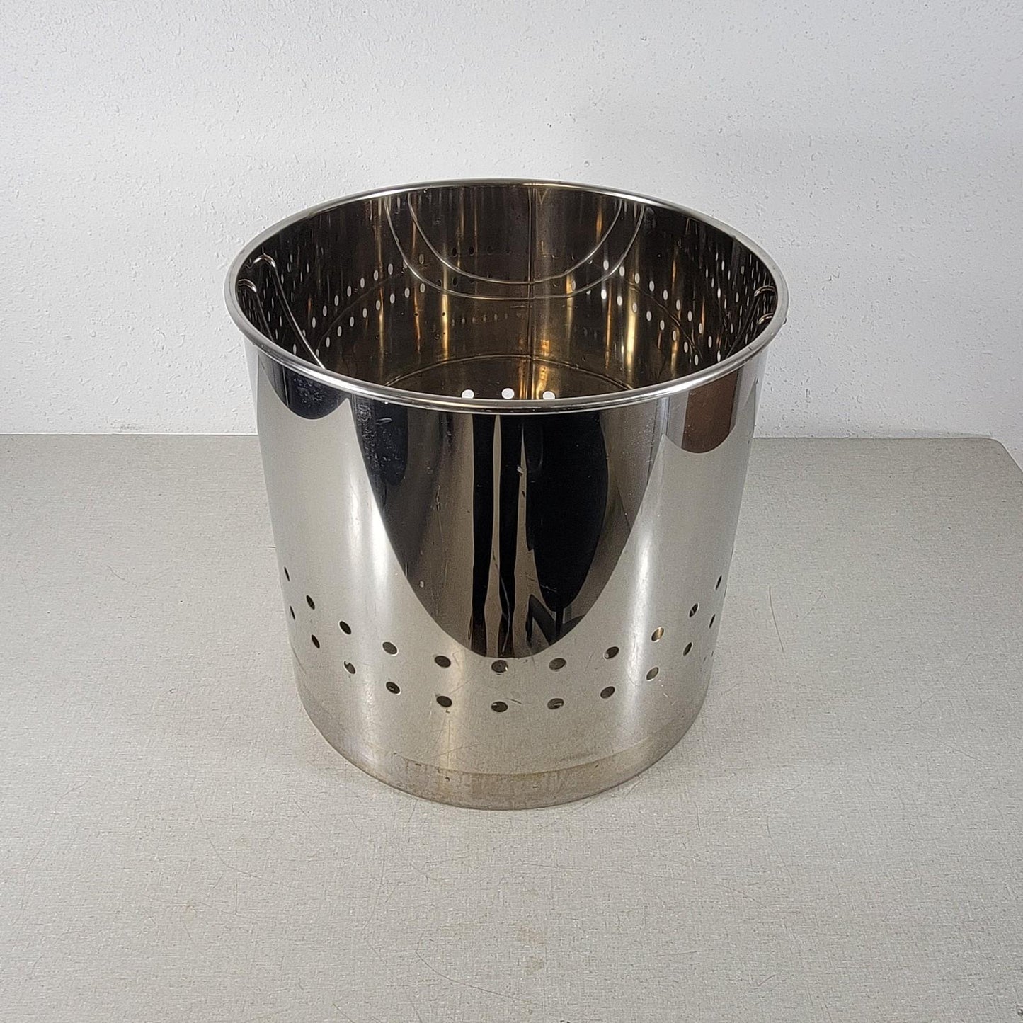TESTED Hirayama HICLAVE HV-110 Upright Autoclave Sterilization Device w/ Basket