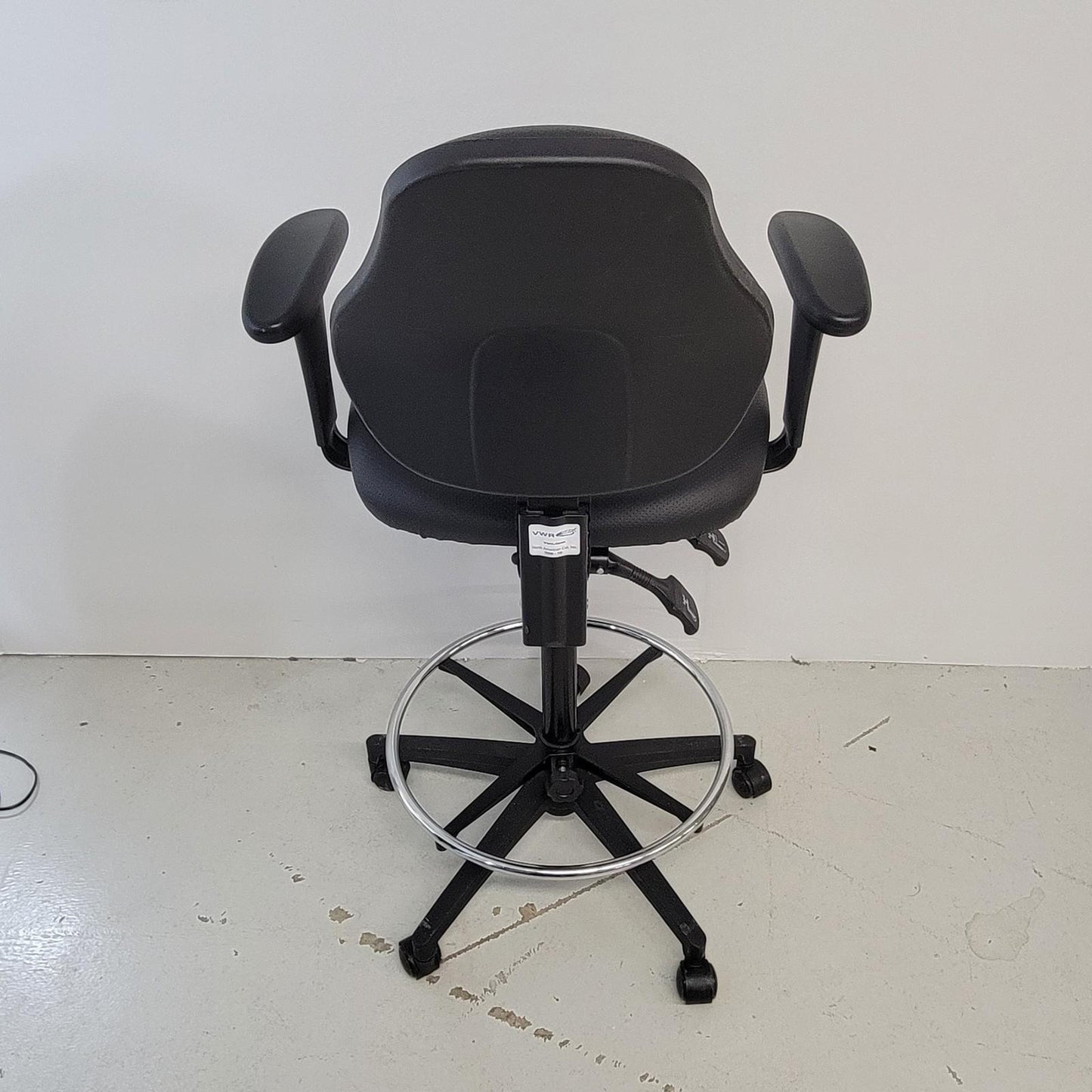 VWR Avantor 76308-740 Lab Laboratory Chair w/ Adjustable Black Vinyl Stool