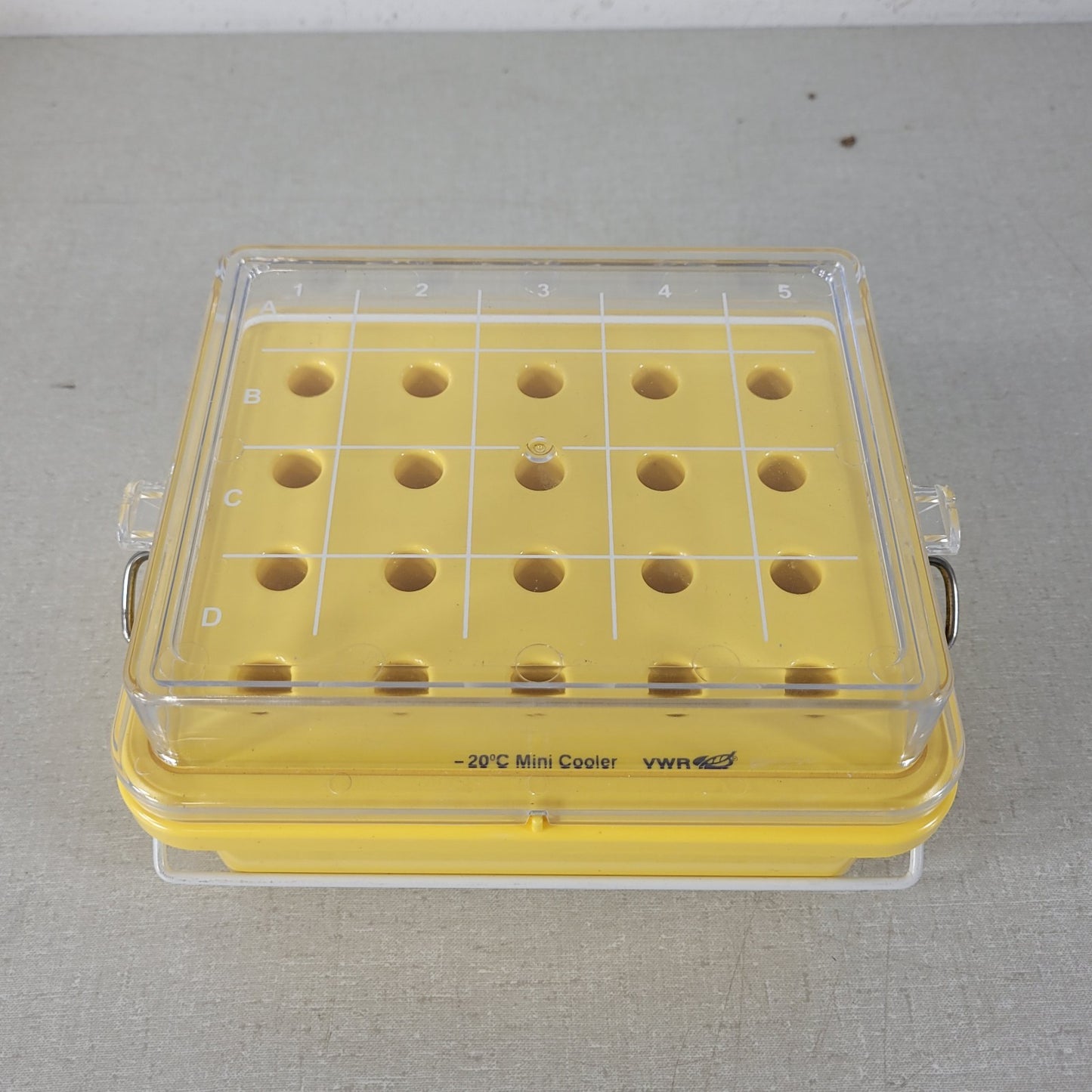 VWR Globe 454025 Cryocool Mini Cooler 20-Place 4x5 -20°C 1.5 mL Tubes Yellow