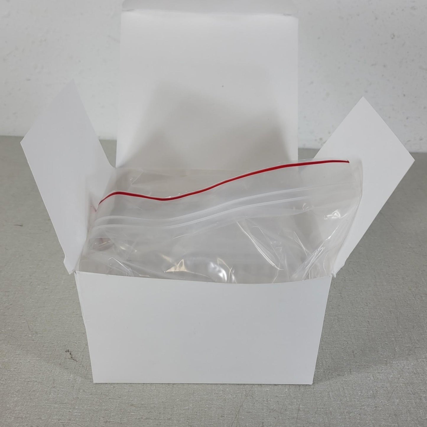 VWR 490003-844 Gene Mate 96 Well Full Skirted Low Profile 0.1 ml Natural 8 Pack