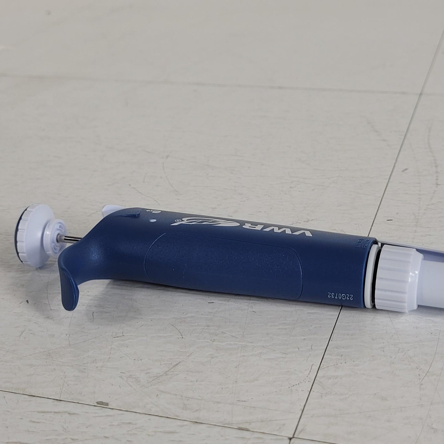 VWR EHP 1000 Ergonomic Adjustable Single Channel 100-1000µL Pipette Pipet