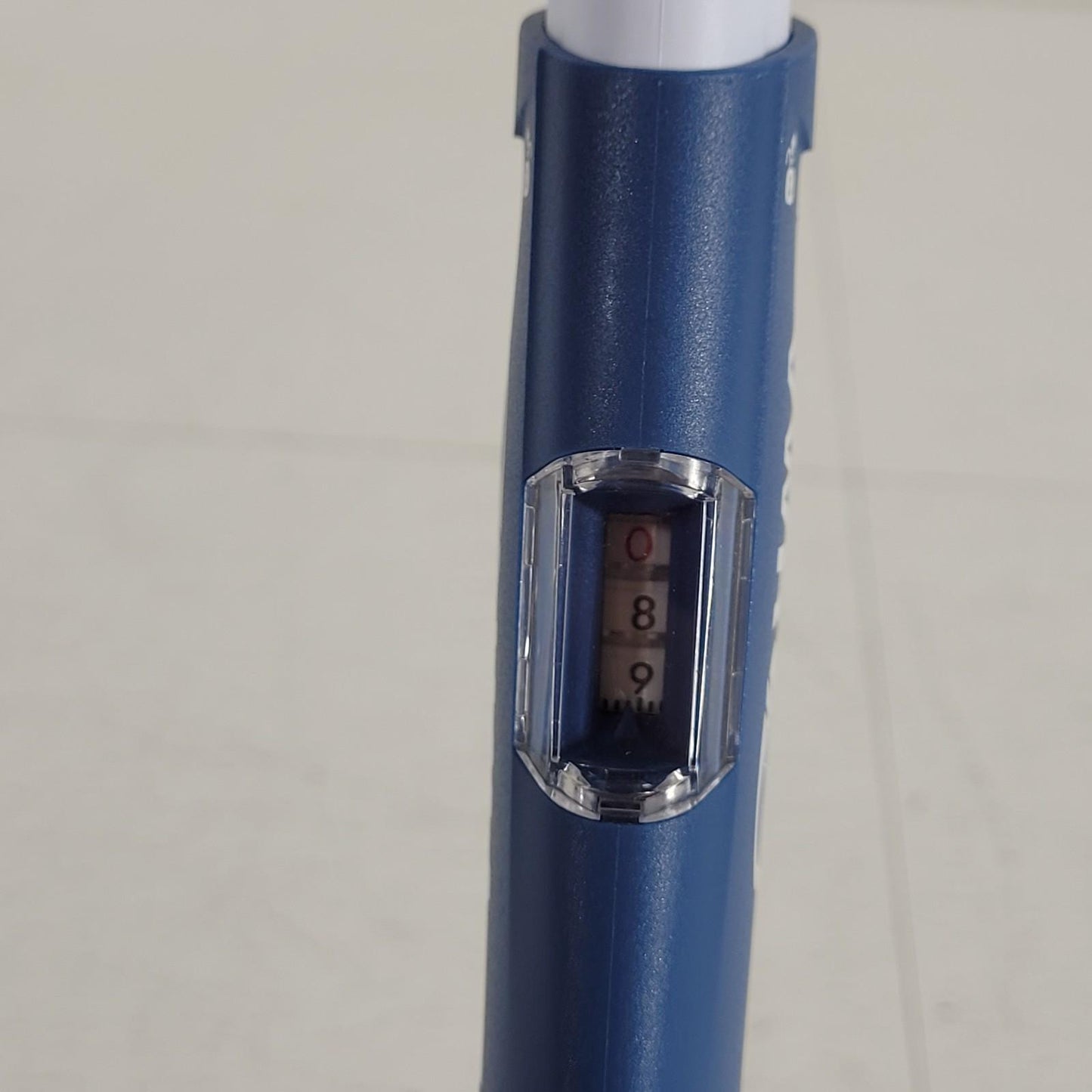 VWR EHP 1000 Ergonomic Adjustable Single Channel 100-1000µL Pipette Pipet