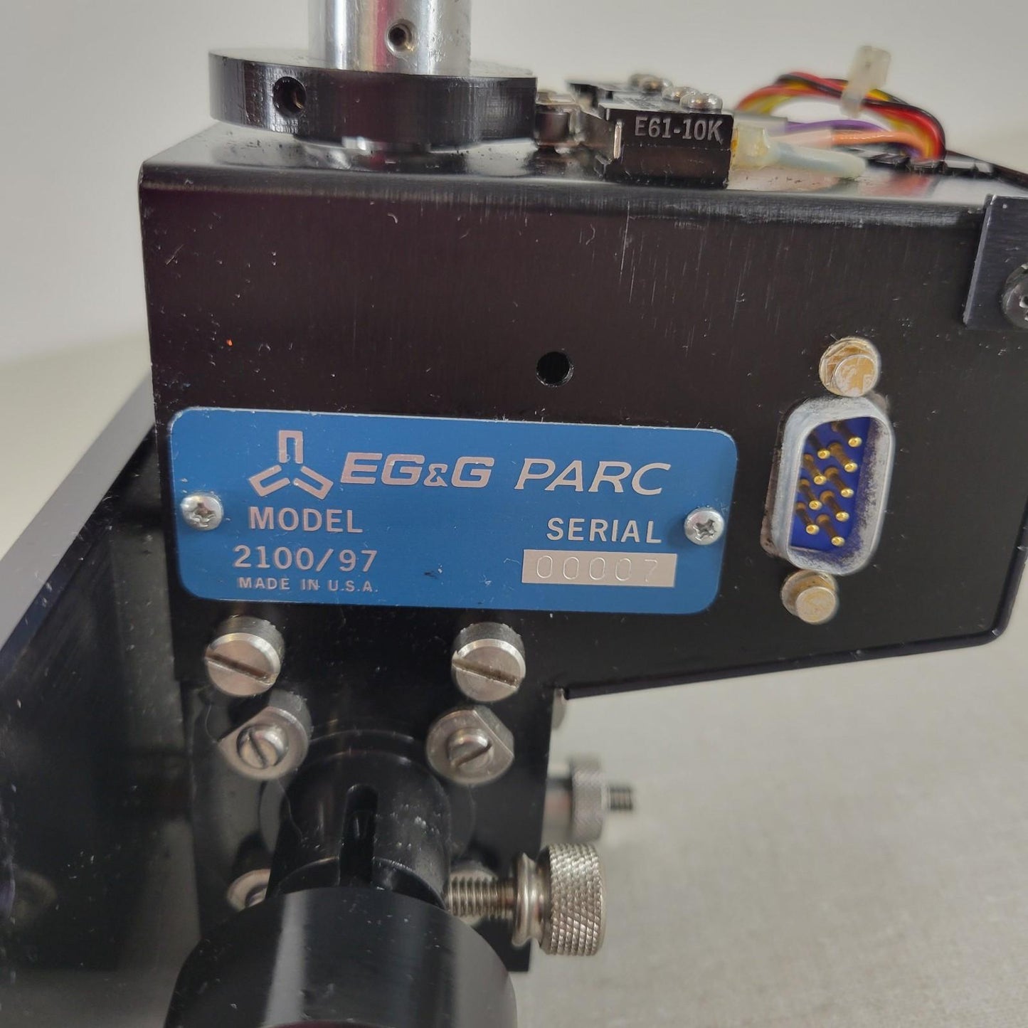 EG&G PARC 2100/97 Frequency Doubler DB9 w/ 5 Volts K82501-P18142 Stepper