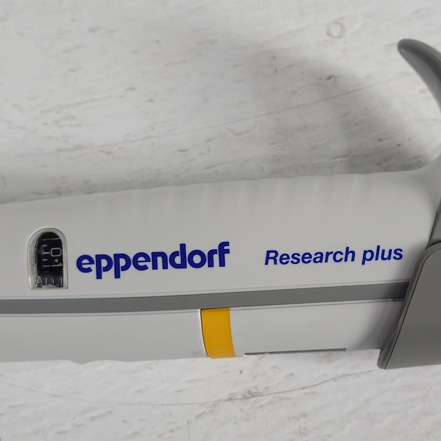 Eppendorf EPPR3065 30-300µL 8-Channel Pipette Orange Adjustable Vol 4926000050