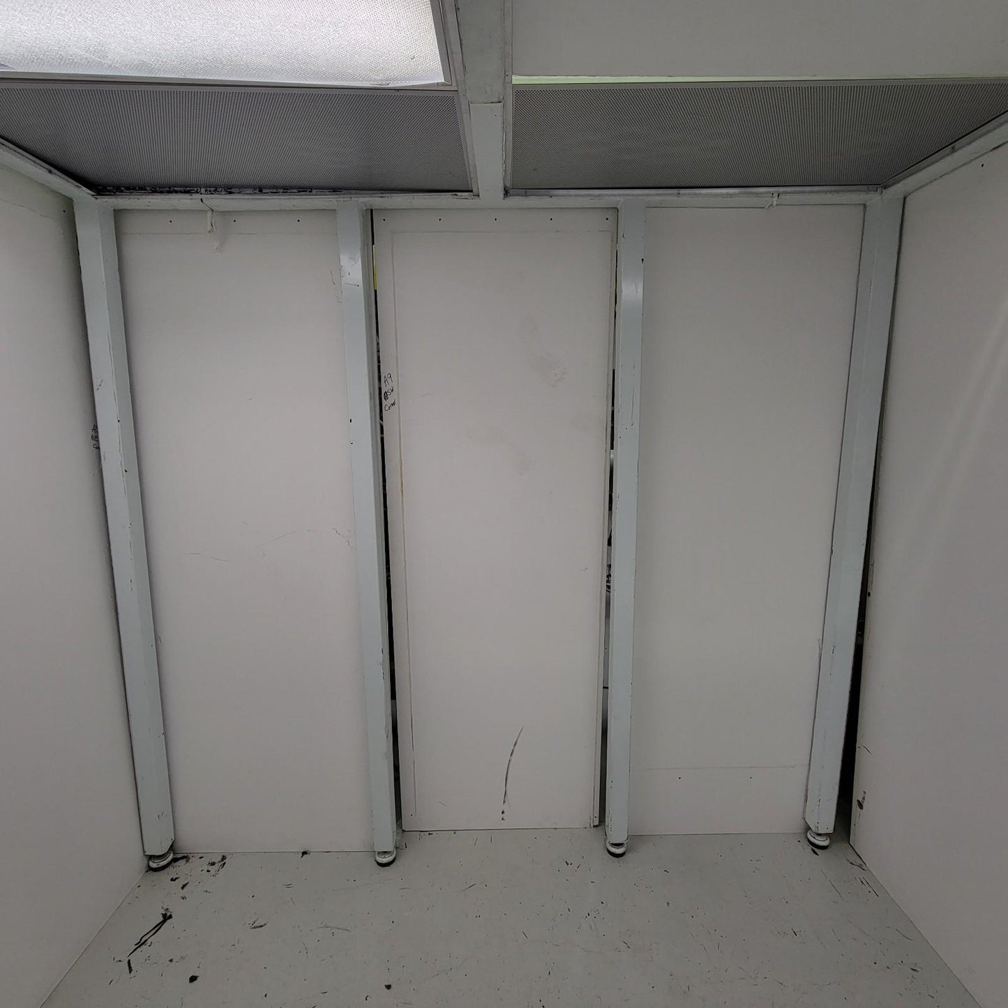 Terra 6701-99A Universal Modular Hardwall Cleanroom ISO5 8'L x 8'W x 8'H ISO 5