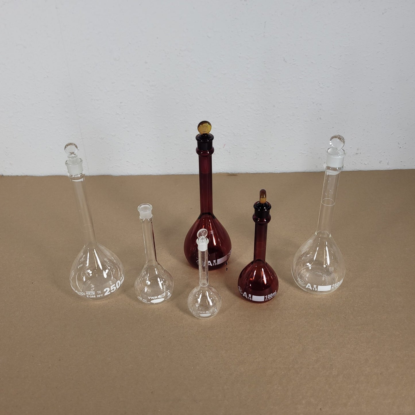 *Lot of 6* VWR and LabGlass Volumetric Flasks 250mL 100mL 50mL Kit Glass