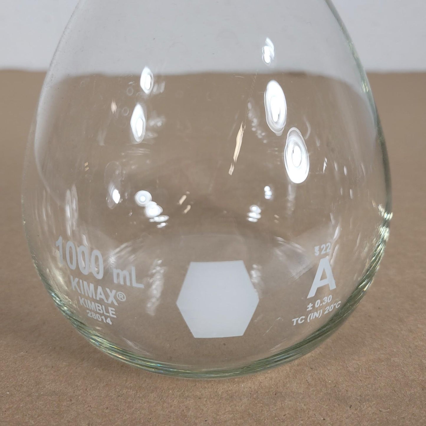 KIMAX KIMBLE 28014 1000mL Volumetric Flask Class A Borosilicate Glass w/ Stopper