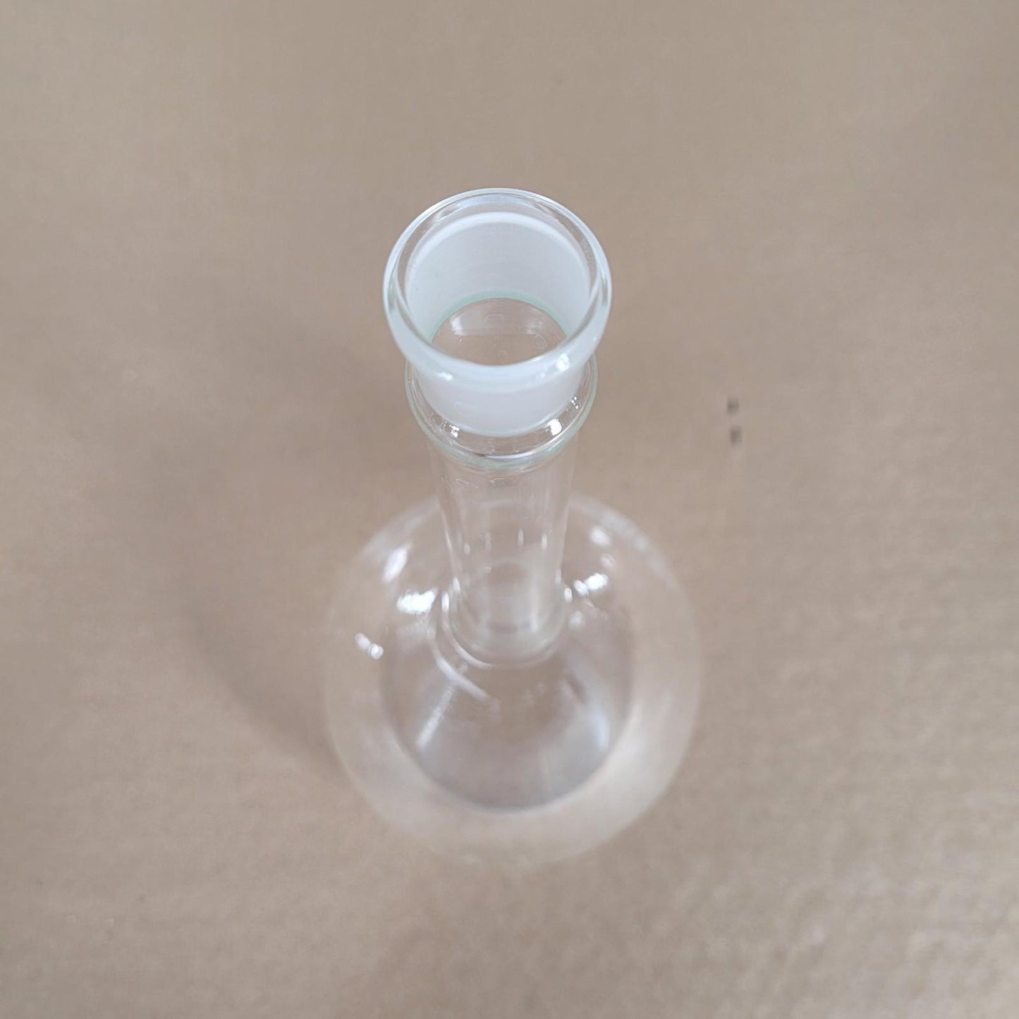 VWR 10546-000 1000mL Volumetric Flask Class A Borosilicate Glass w/ Stopper