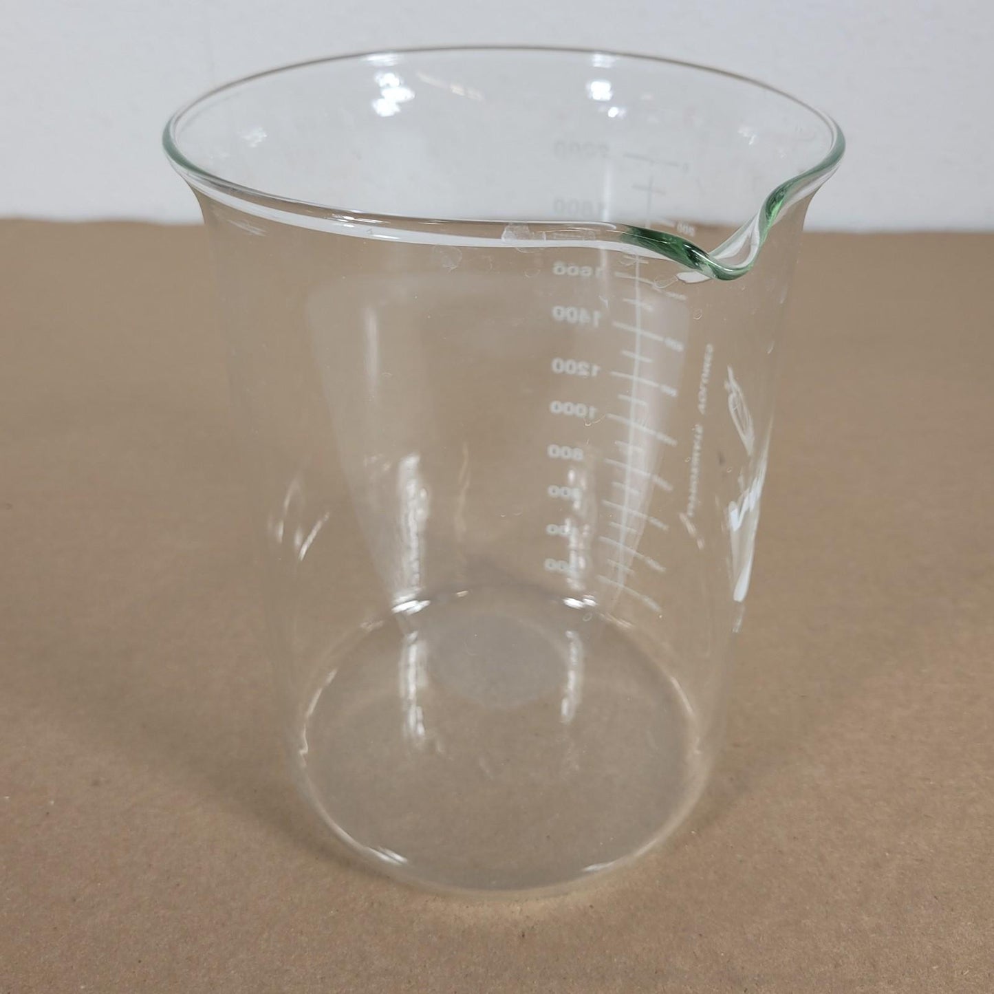 VWR 89000-216 Griffin Low Form Beaker 2000ml Borosilicate Glass Beaded Top