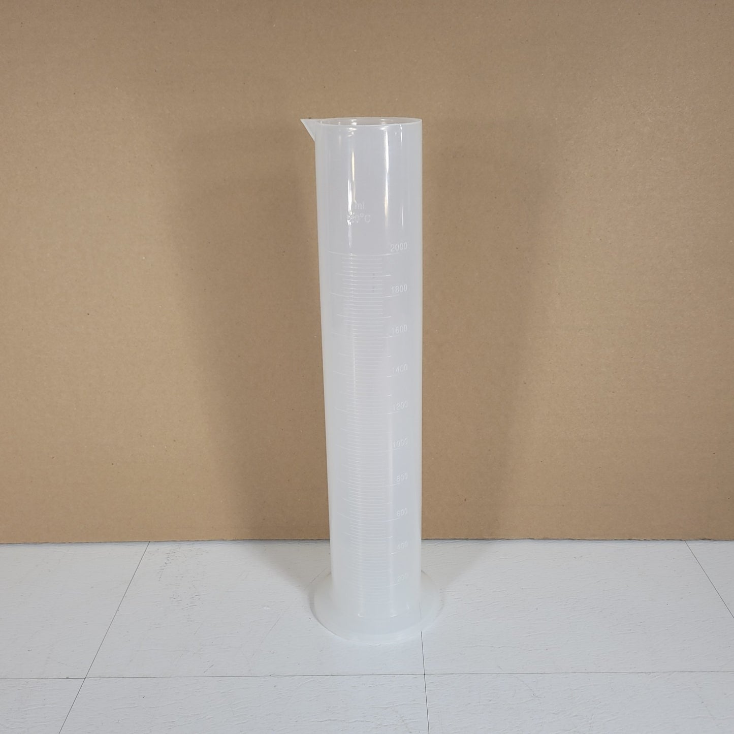 PolyLab 2000mL Capacity Graduated Measuring Cylinder Polypropylene Plastic 20°C