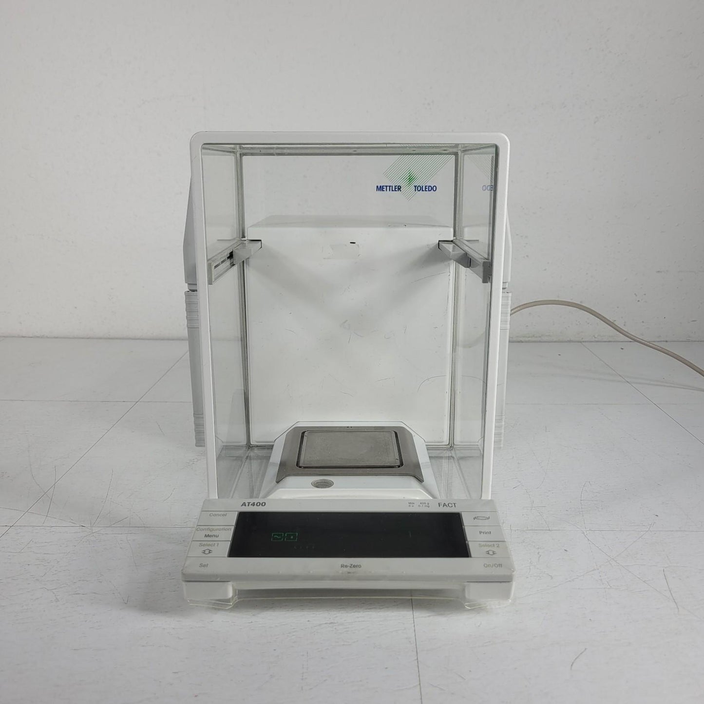Mettler Toledo AT400 Electronic Analytical Balance 405g d=0.1mg w/ AutoCal