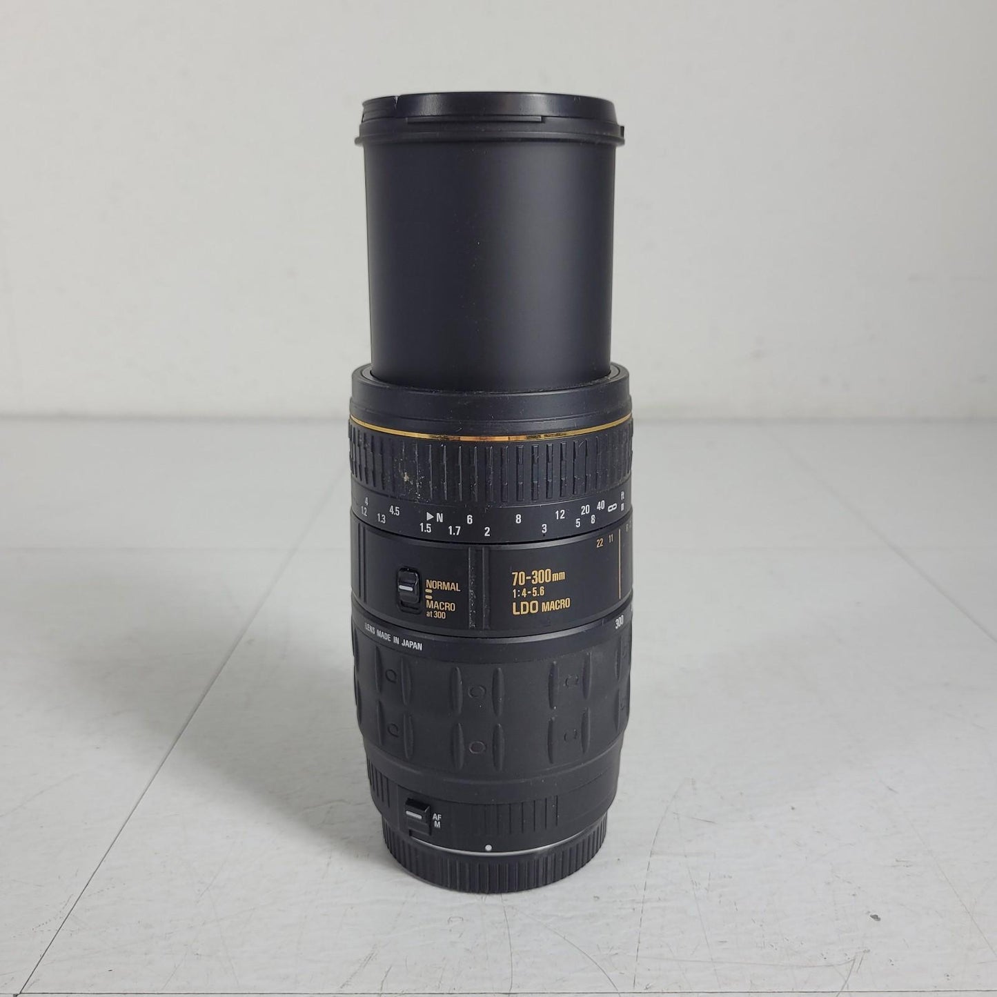 Quantaray LDO Macro Telephoto Zoom Lens 70-300 mm 1/4–5.6 for Canon AF