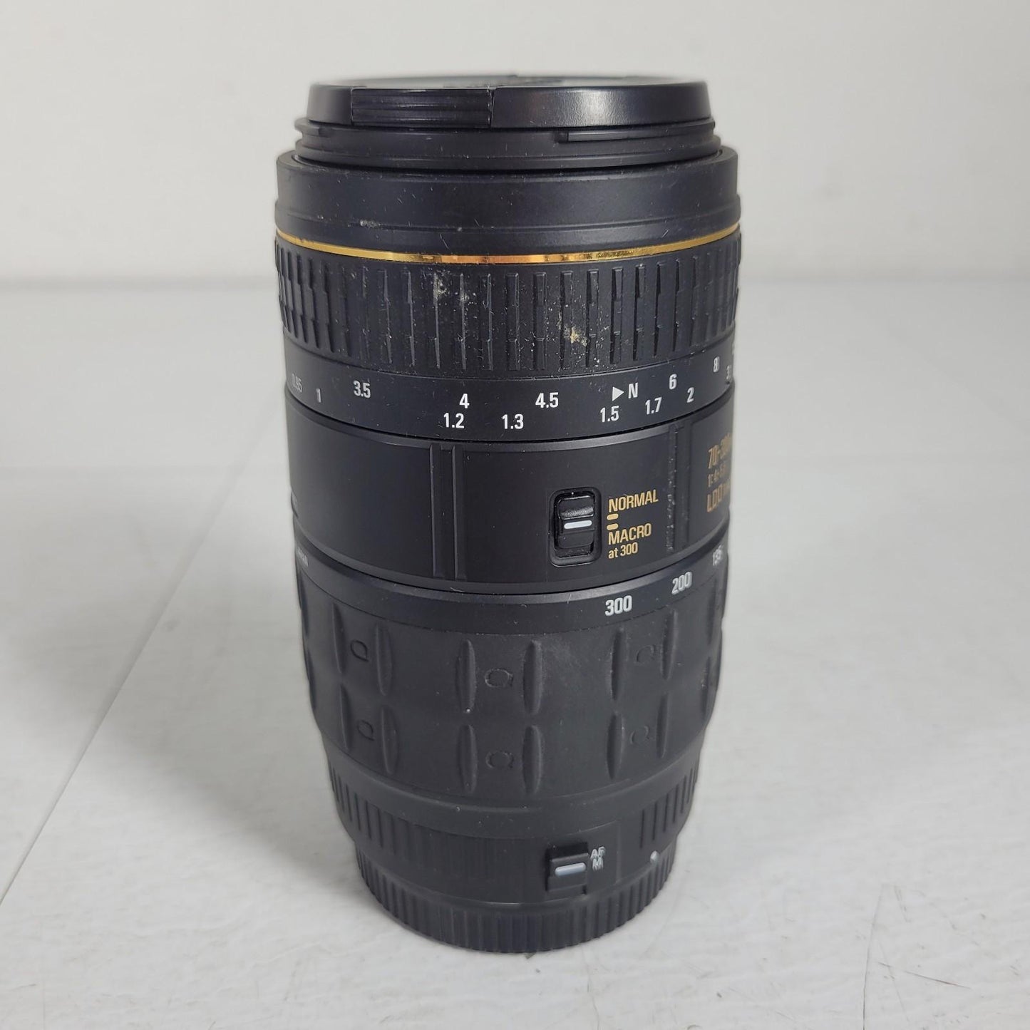 Quantaray LDO Macro Telephoto Zoom Lens 70-300 mm 1/4–5.6 for Canon AF
