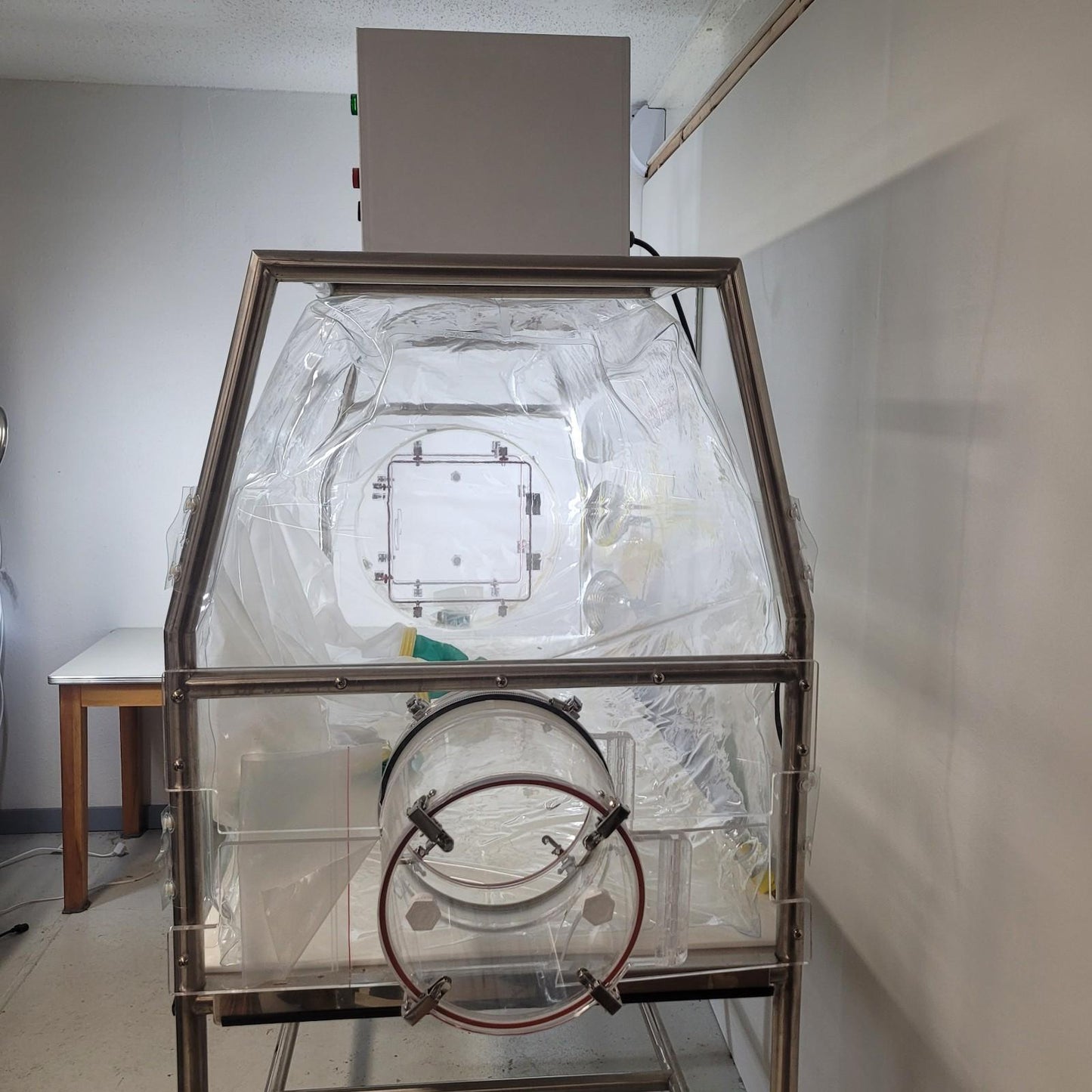 CBC Flexible Film Softwall Isolator Barrier for Bio/Pharmaceutical Testing