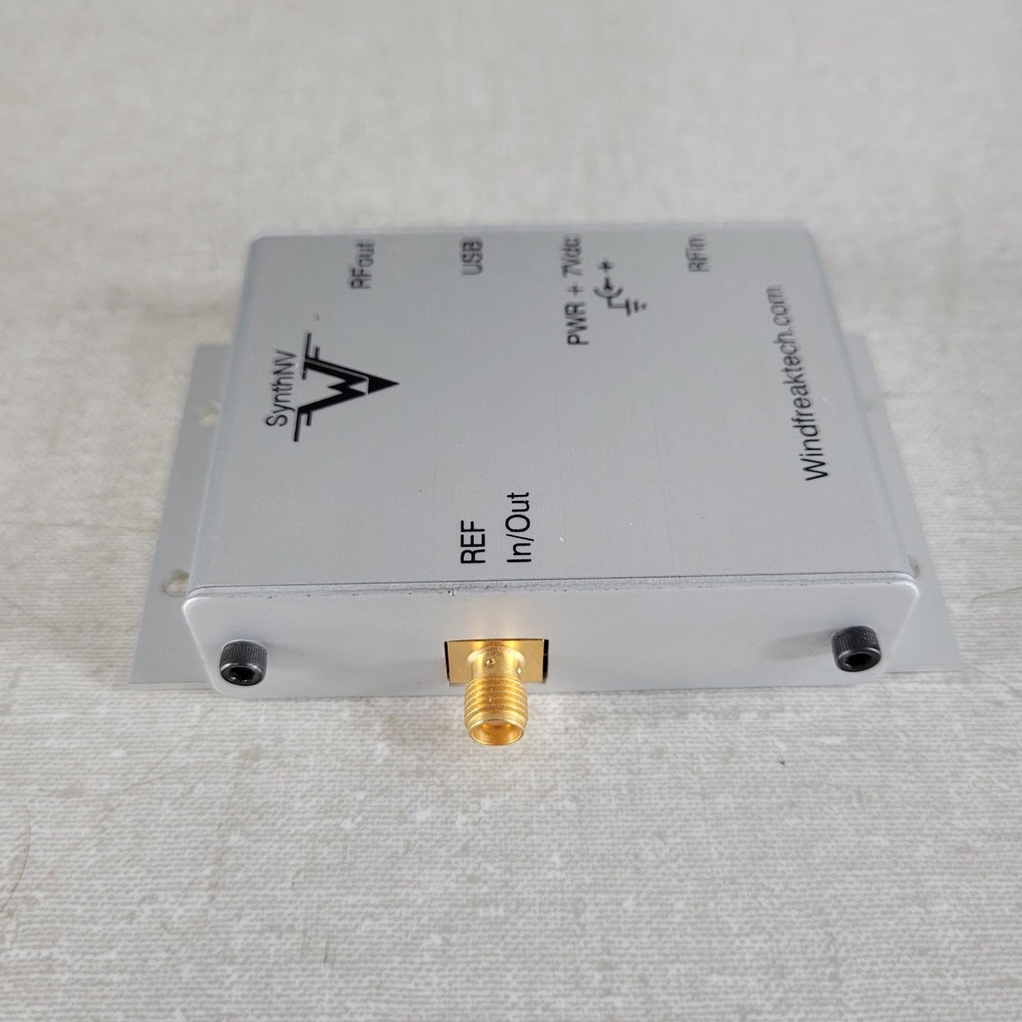 TESTED Windfreak Tech SynthNV 34MHz-4.4GHz RF Signal Generator + Power Detector