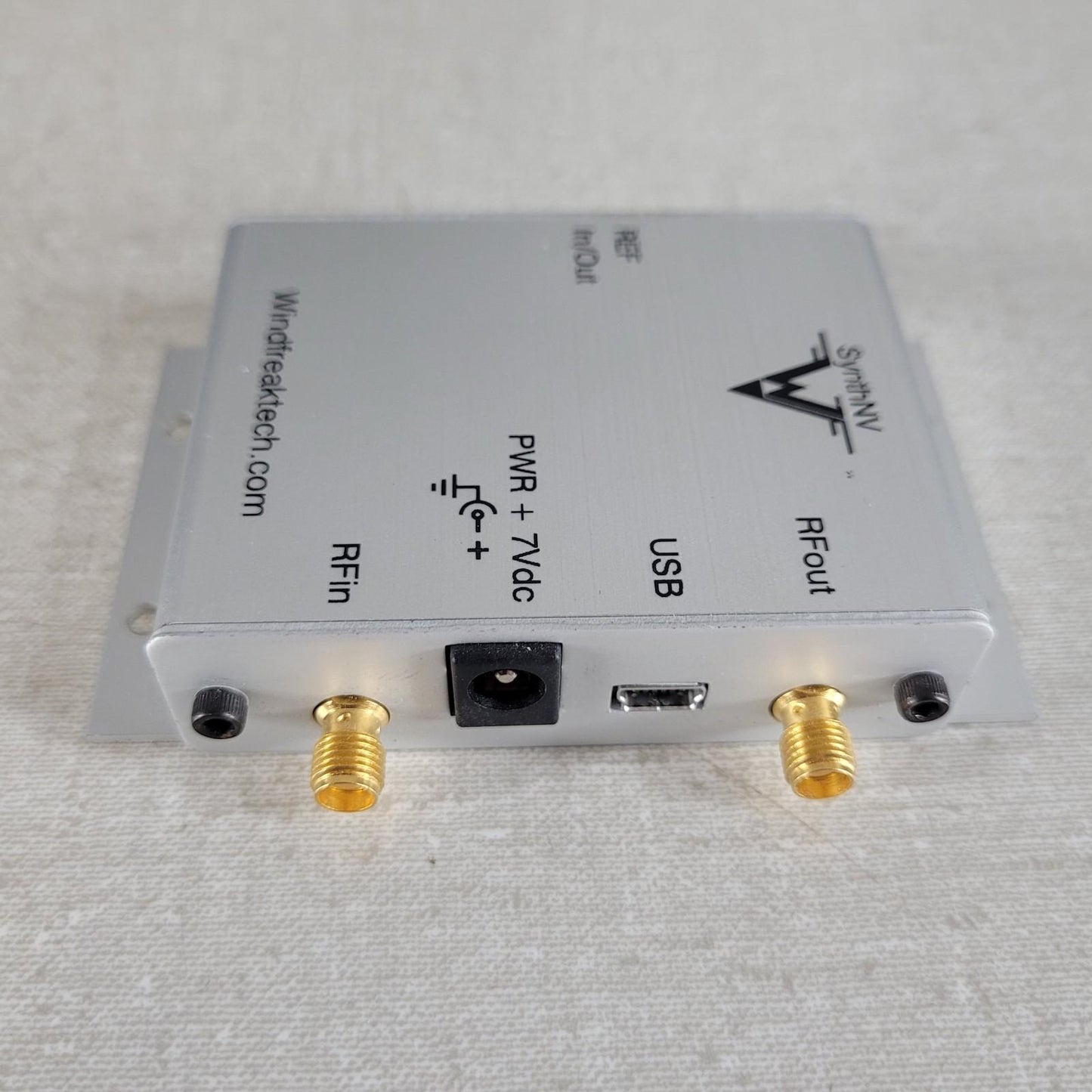 TESTED Windfreak Tech SynthNV 34MHz-4.4GHz RF Signal Generator + Power Detector