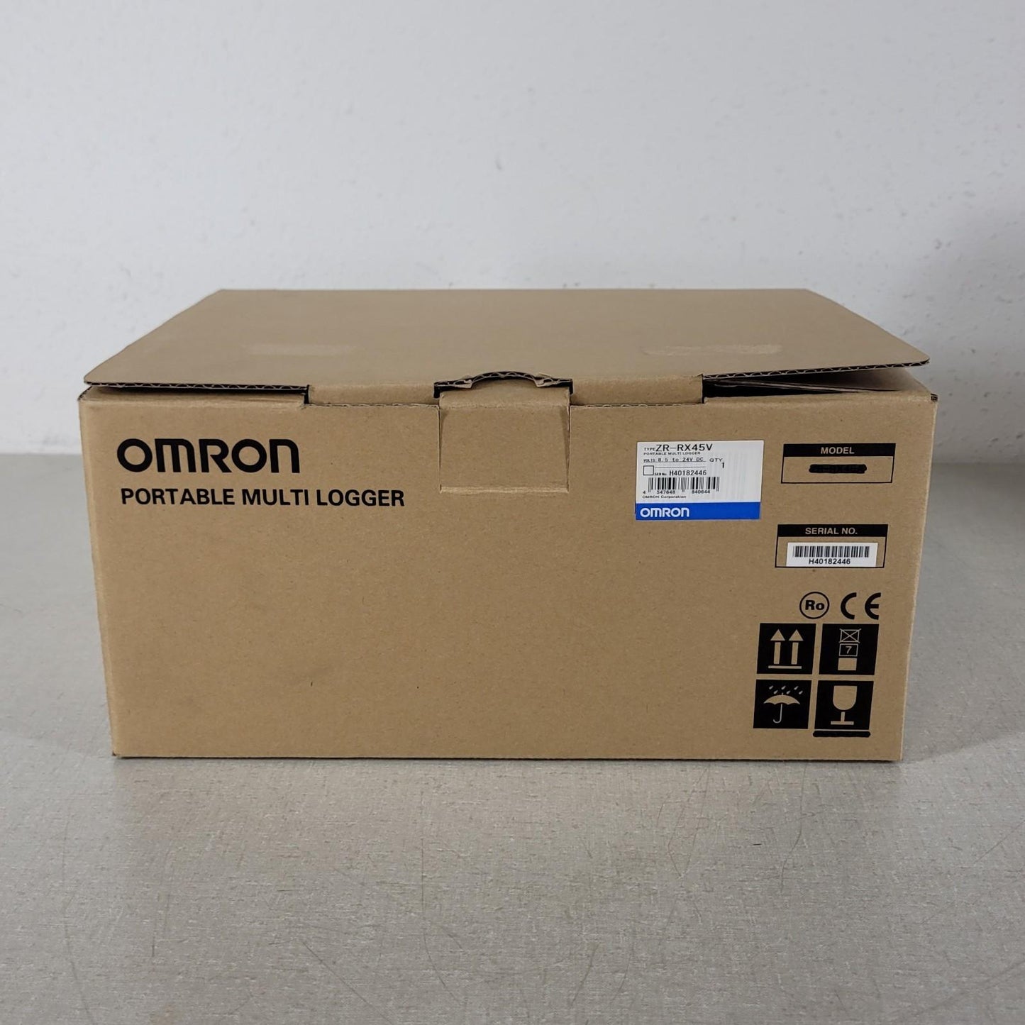 Omron ZR-RX45 V Portable Multi Data 200-Channel Expandable Measurement Logger