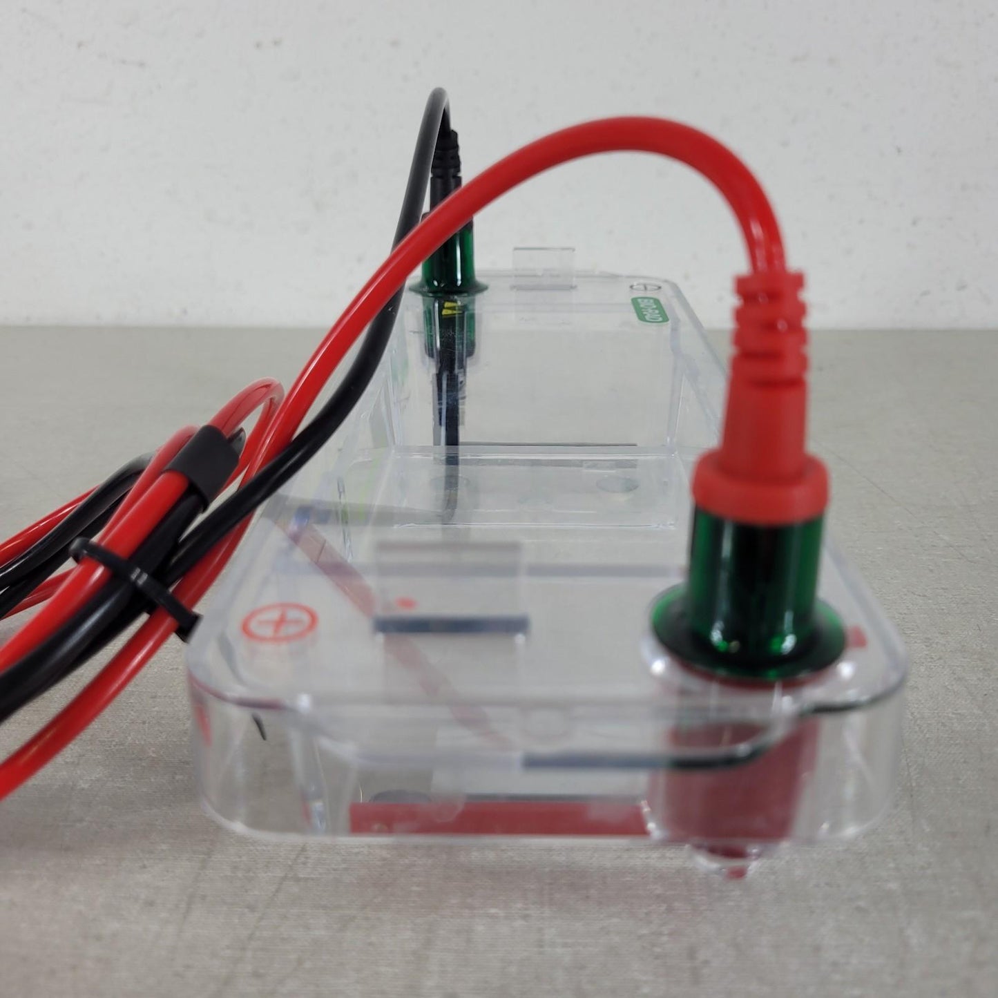 BioRad Mini-Sub GT Horizontal Electrophoresis System w/ Quick Snap Electrodes