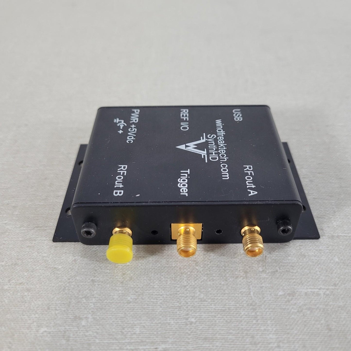 TESTED Windfreak Tech SynthHD 10MHz–15GHz Dual Channel RF Signal Generator