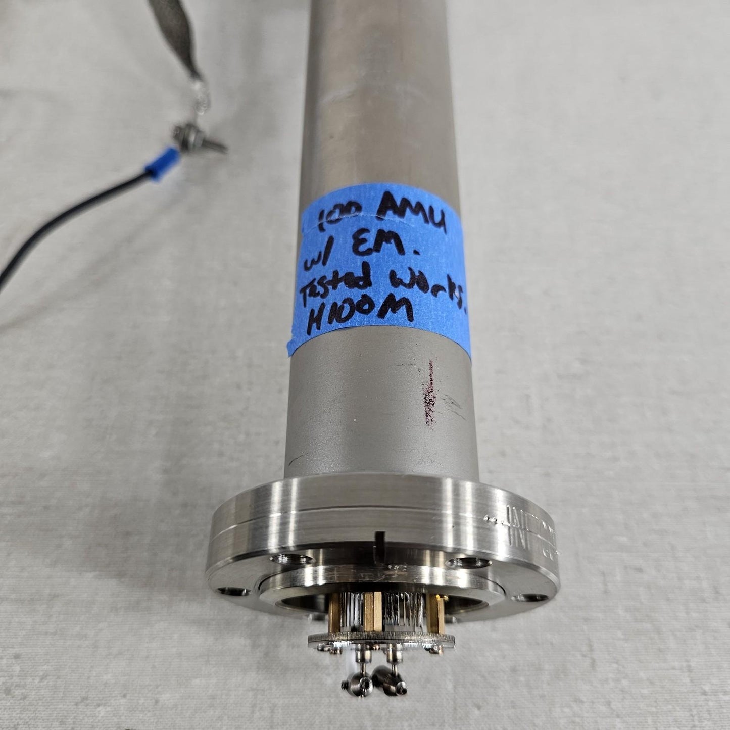 TESTED Inficon H100M RGA 1-100 AMU Faraday Electron Multiplier DN35CF TWare32 PC