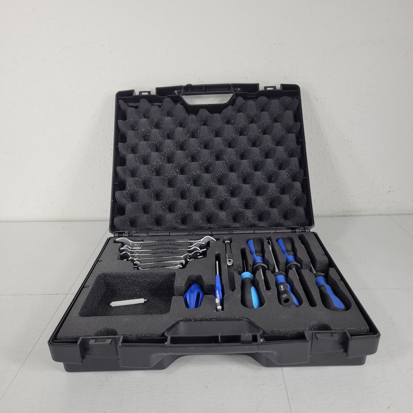 Agilent Technologies G7120-68708 InfinityLab System Toolkit for LC Instruments