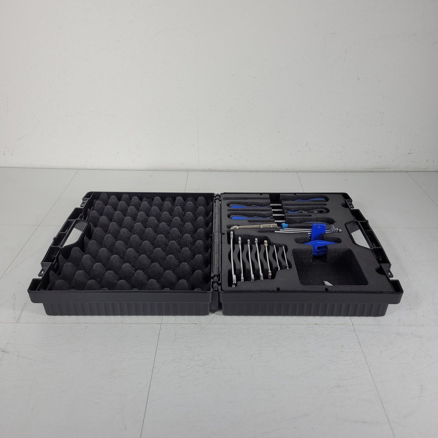 Agilent Technologies G7120-68708 InfinityLab System Toolkit for LC Instruments