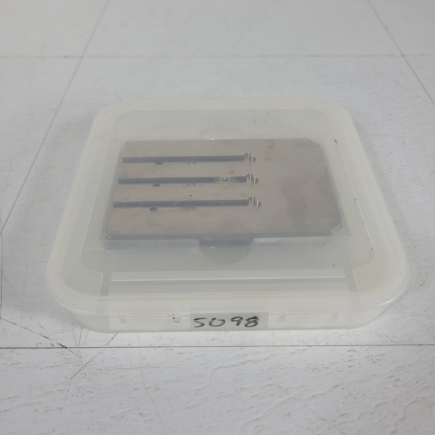 Bruker G5098 Maldi TOF Mass Spectrometer Accessories Adaptor Baseplate 5"x3.25"
