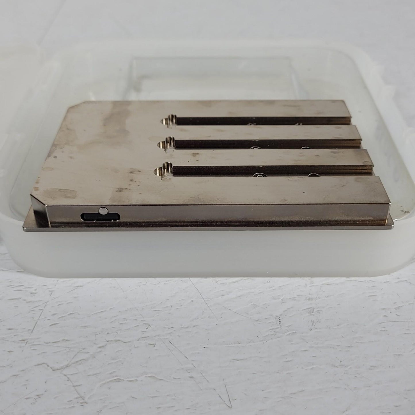 Bruker G5098 Maldi TOF Mass Spectrometer Accessories Adaptor Baseplate 5"x3.25"