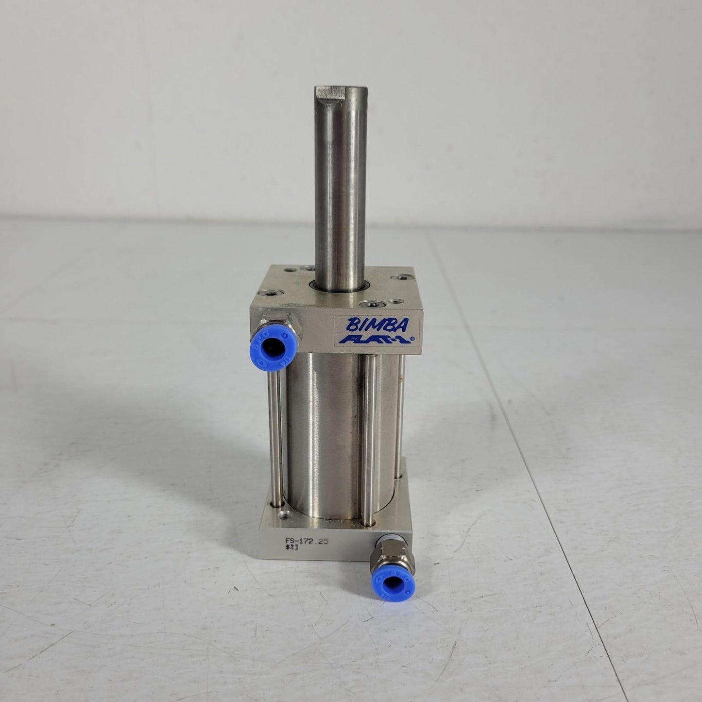 Bimba FS-172.25 Flat-1 Pneumatic Cylinder Double Acting Bore 1-1/2" Stroke 2.25"