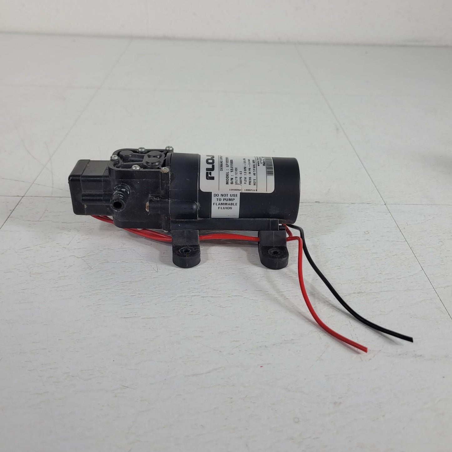 Flojet LF122201 Motor Driven Diaphragm Pump 35 PSI Flow 1 - 3.8 LPM 12 VDC